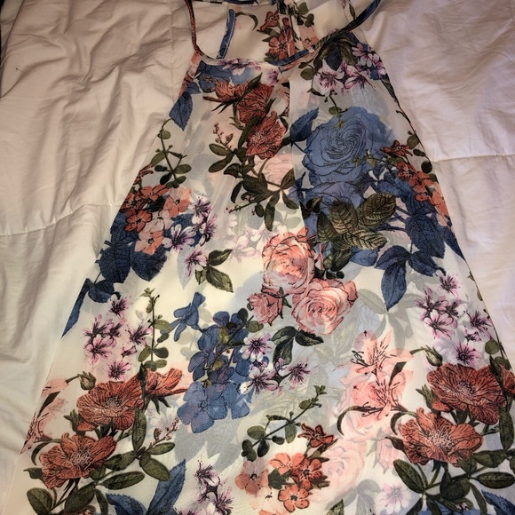 Floral tank top - Picture 3 of 3
